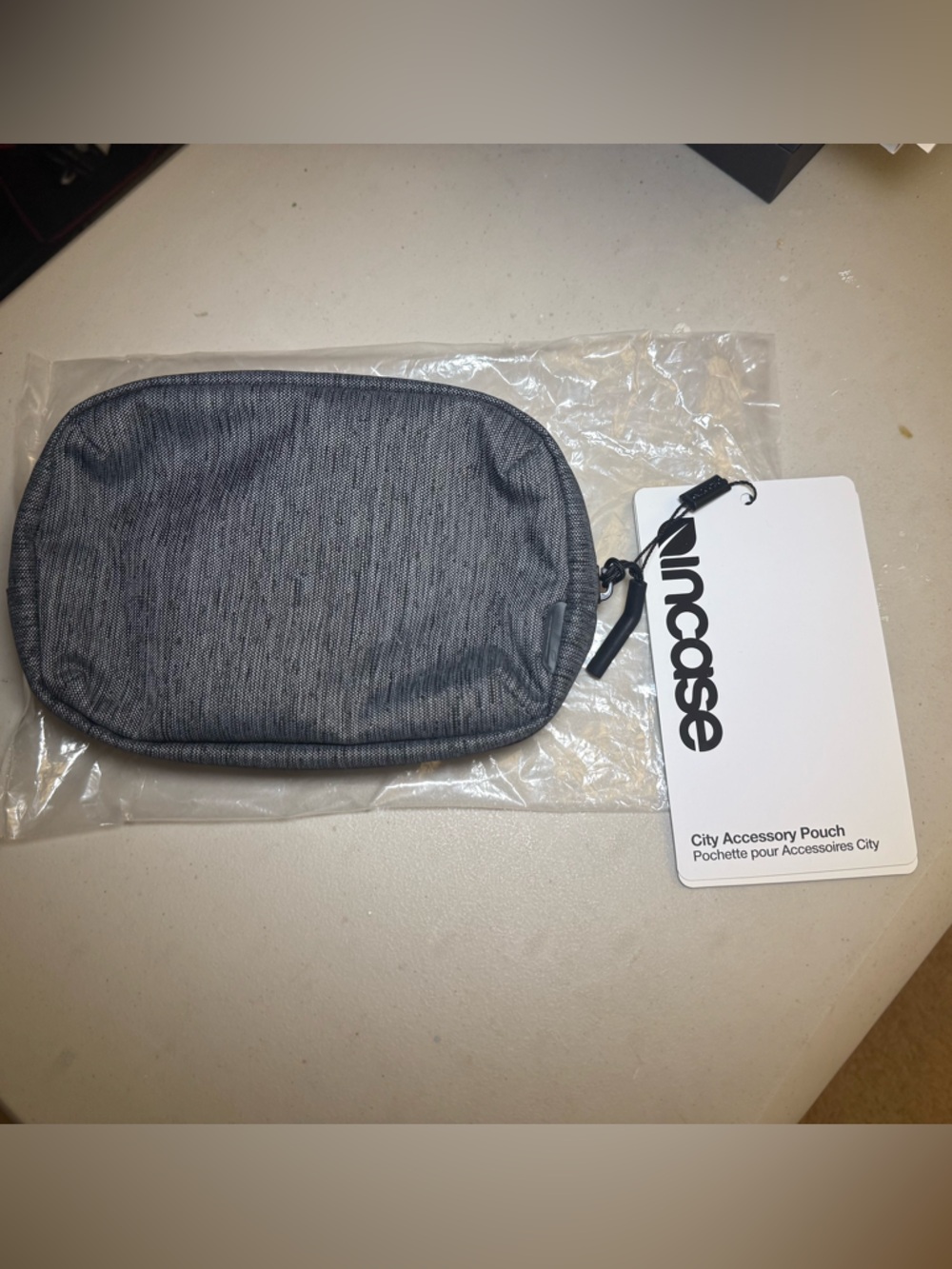 Incase City Accessory Pouch Organizer - Picture 3 of 6